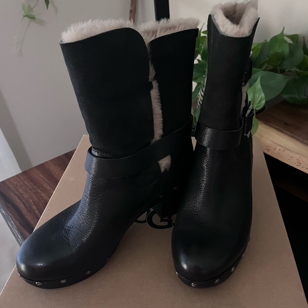 UGG Brea Black Shearling-Lined Women's Boots size 8 - Picture 5 of 7